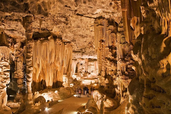 Sudafrica oudtshoorn cuevas cango